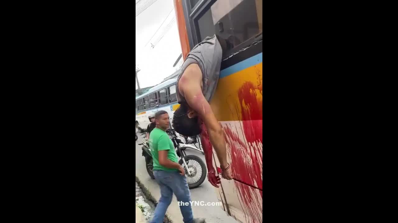 Wcgw when you put your foolish leave of the moving bus
