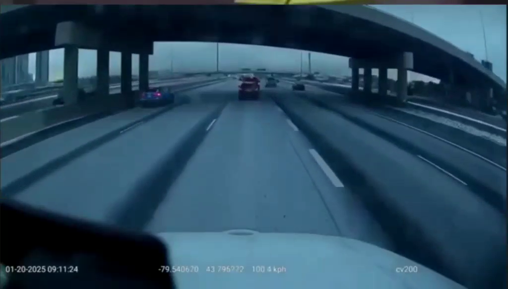 Tow Truck Driver Who Plowed Into Car On Hwy. 400 Was On Phone, Video Suggests, As Charge Laid