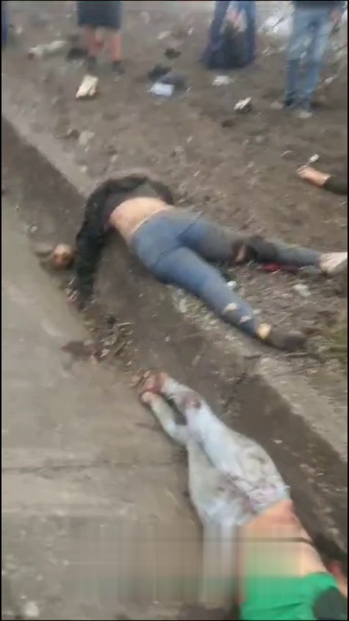 15 Dead And Eight Injured After An Interprovincial Bus Overturned