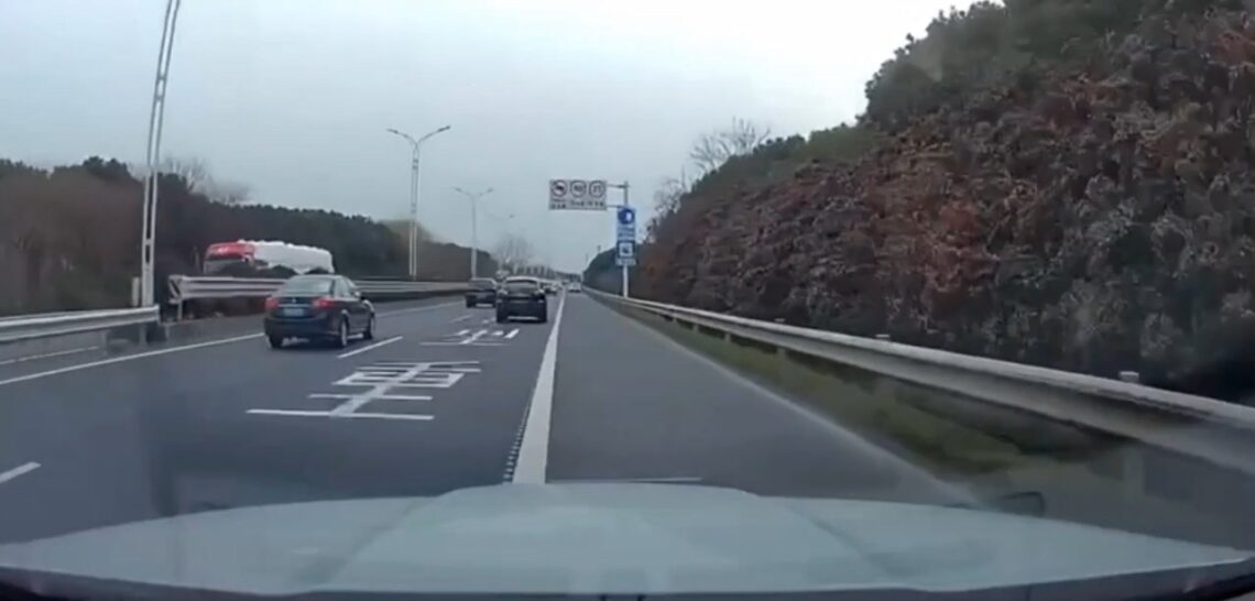 Chinese Stupid Female Driver Crashed Old Man Riding Tricycle