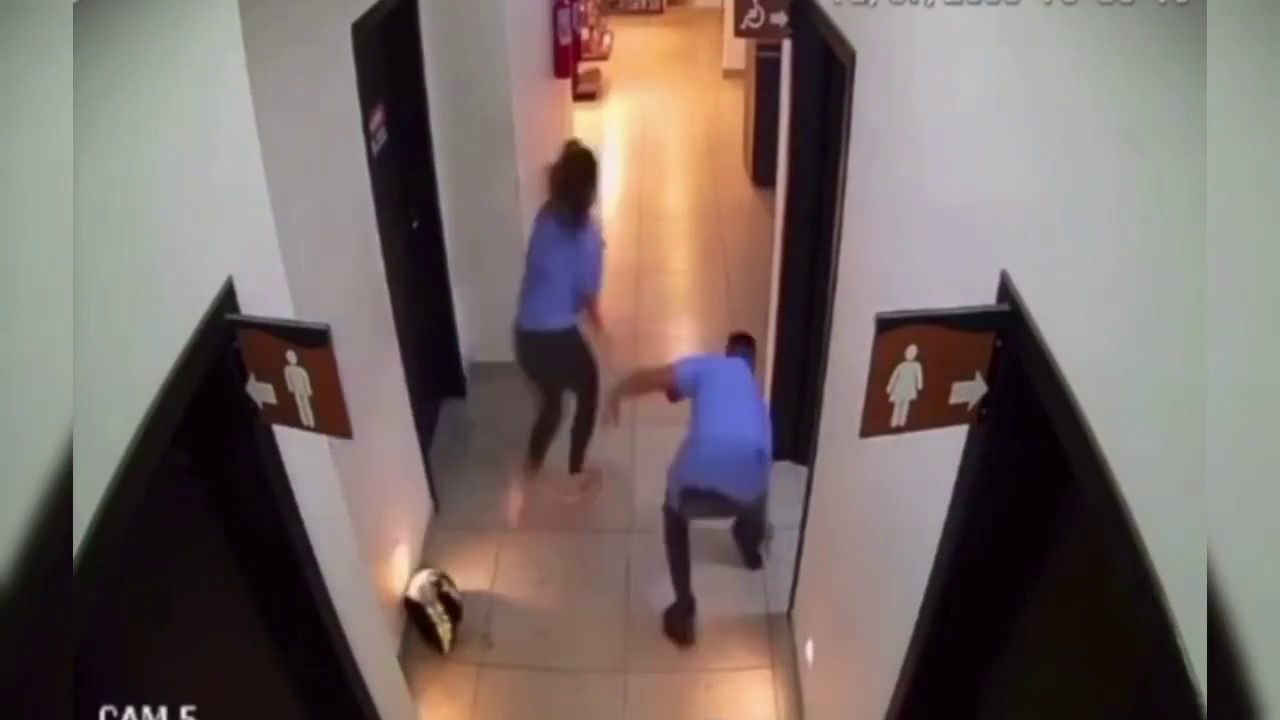 Personnel Of The Man’s Attack With A Knife On A Woman At A Gas Station