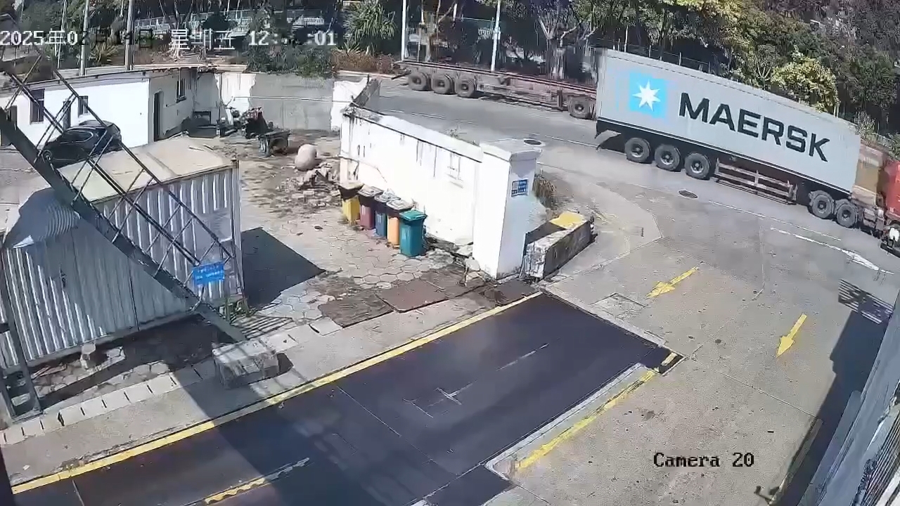 The Motorcyclist Died Because Of His Stupidity