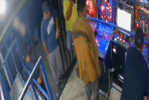 Sicario Ruins Game With Friends At The Slot Machines