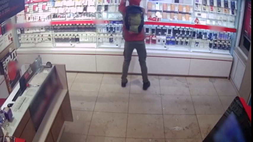 The Man Shot By The Killer Managed To Shoot Him Several Times In His Footsteps. Colombia