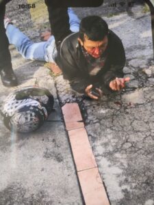 Brave Dude Didn't Let Himself Get Robbed By Criminals On A Motorcycle