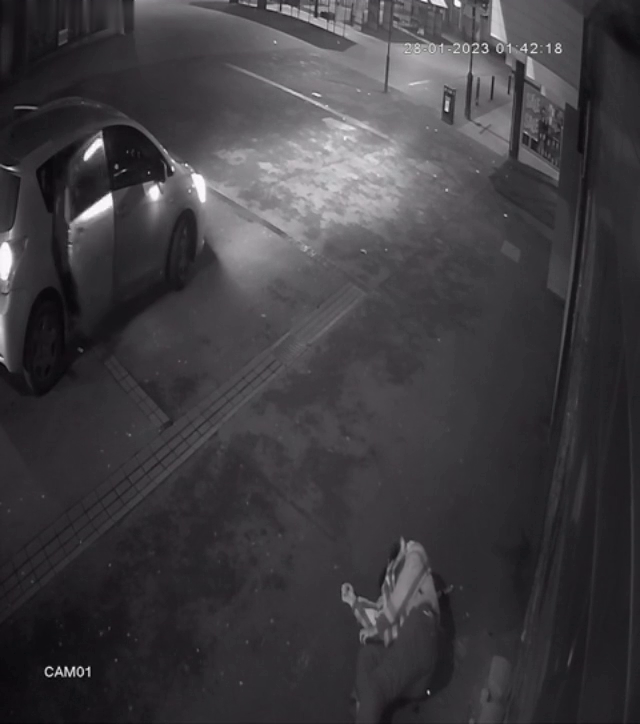 Several Men Killed A Man On A Street At Night