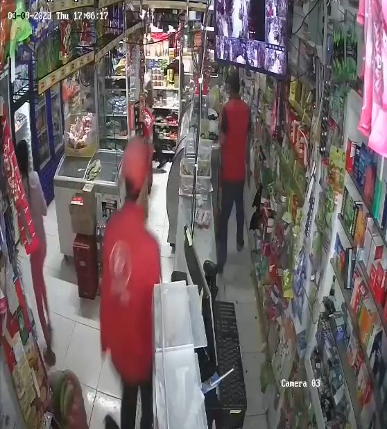 Two Men Armed With Machetes Attacked The Store Owner. Colombia