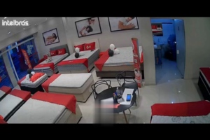 Predator Assaults A Bed Store Employee 1 Predator Assaults A Bed Store Employee