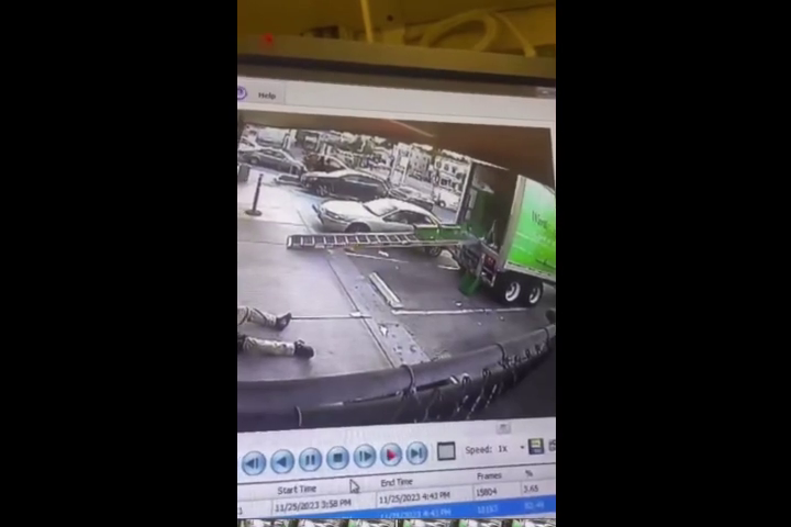 Armed Robbery Of A Truck With Goods. Oakland, California