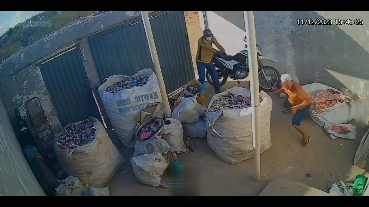 The Killer Was Unable To Shoot The Victim Almost Point-Blank