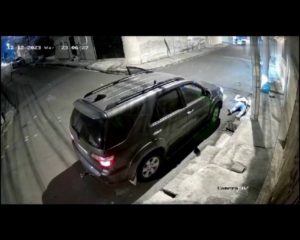 Trying To Rob From Others 1 Trying To Rob From Others