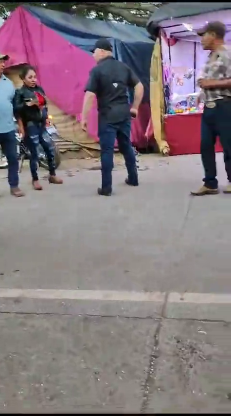 In Casillas, Guatemala, During An Exhibition, A Person Was Assaulting A Woman And Her Daughter