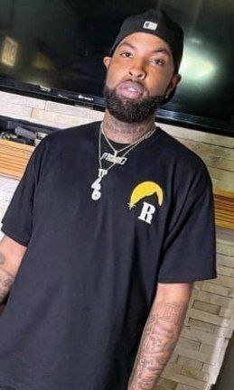 Chicago Rapper Gunned Down In Front Of Kids & Girlfriend