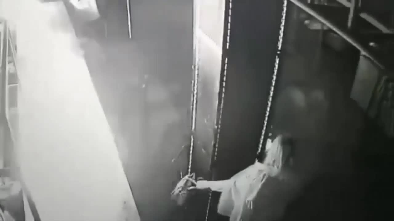 Bartender encourages alcoholic to stop drinking by burning him