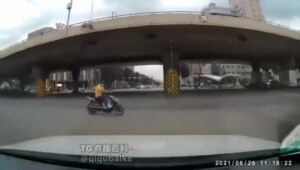 When you let female driving ide, things took place 1 When you let female driving ide, things took place