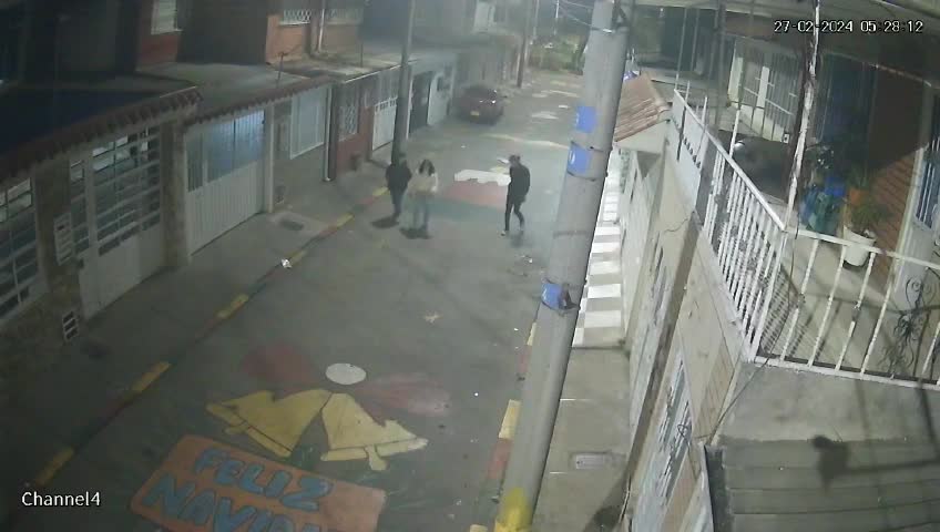 burglar stabbed by his target