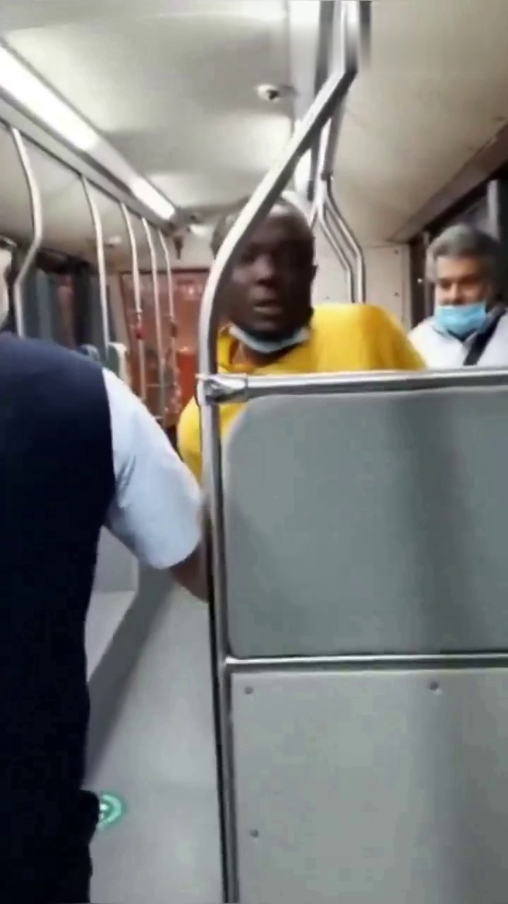 A Man In Italy without A Ticket Wants To Travel For Free So He Insults And Attacks Ticket Inspectors