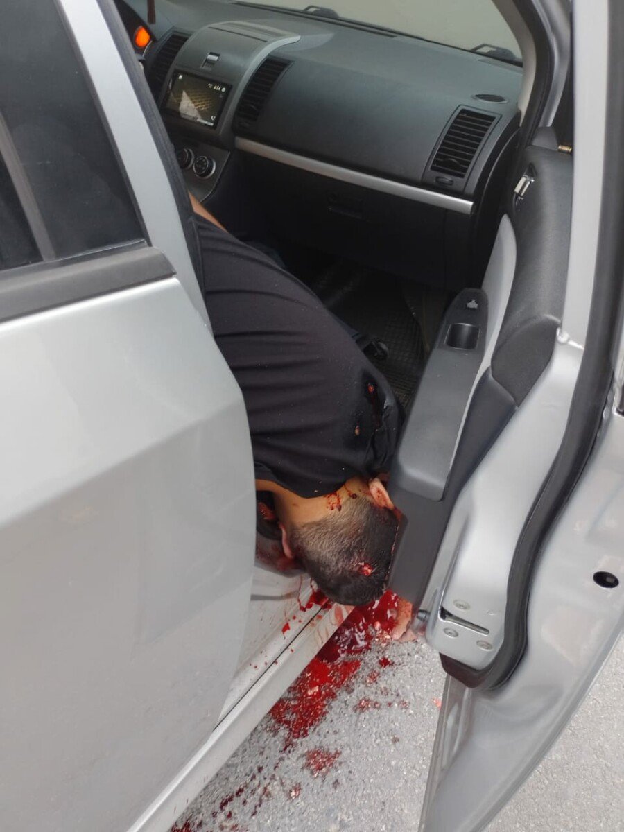 Man Shot In The Head As He Was Traveling With His Family In The Car