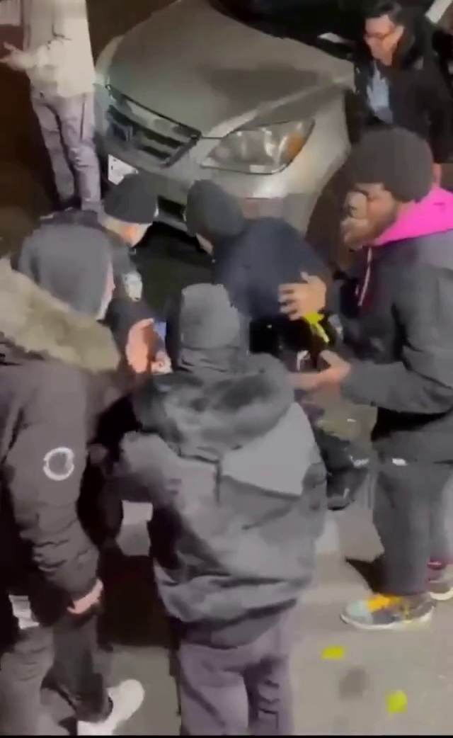 Two Unidentified Men Shot And Killed A Young Man In New York