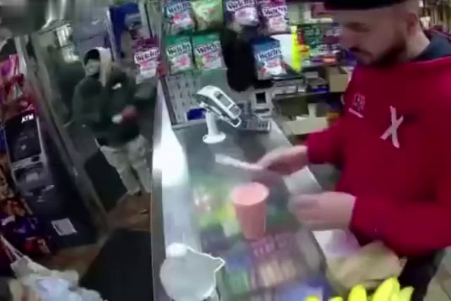 Man Shot In A NYC Store In Front Of His Daughter