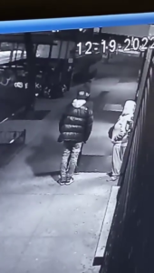 Dude Walks Out Of A Bar And Is Found Dead With His Neck Slit 1 1672030080 d35 02