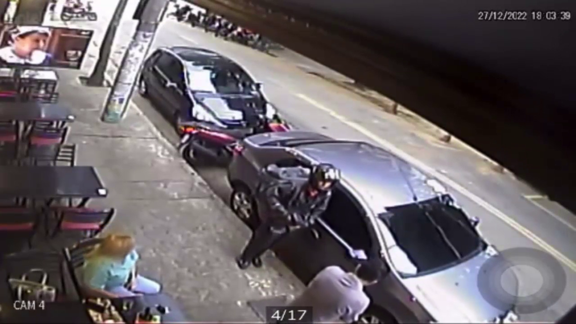 Bonnie And Clyde’s Attempted Robbery Fails, Robber Killed